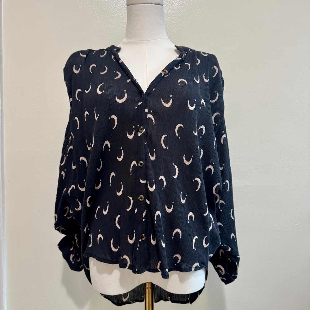 Pilcro Black and Cream Textured Top